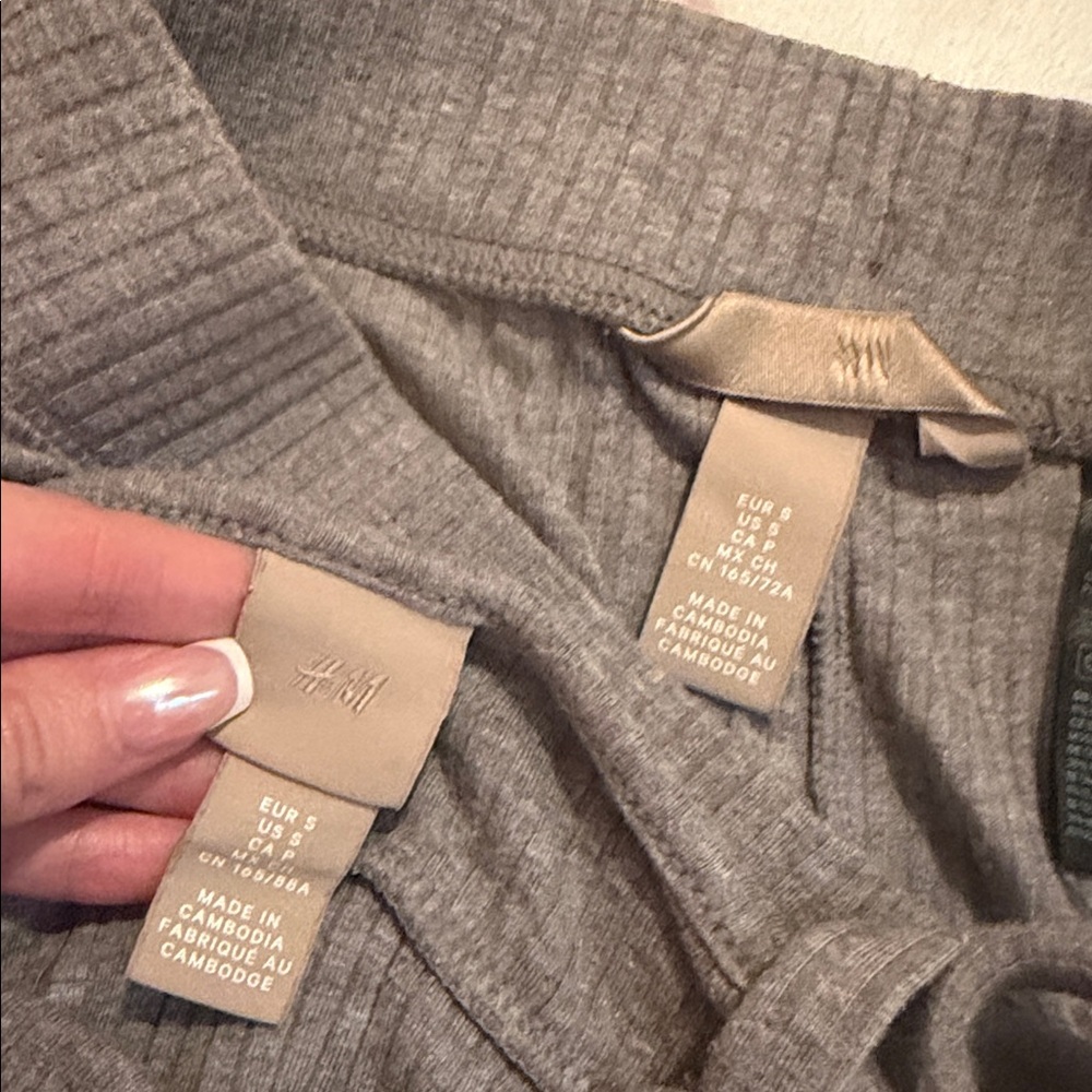 H&M Ribbed Grey Lounge Matching Pant Set - Picture 4 of 5